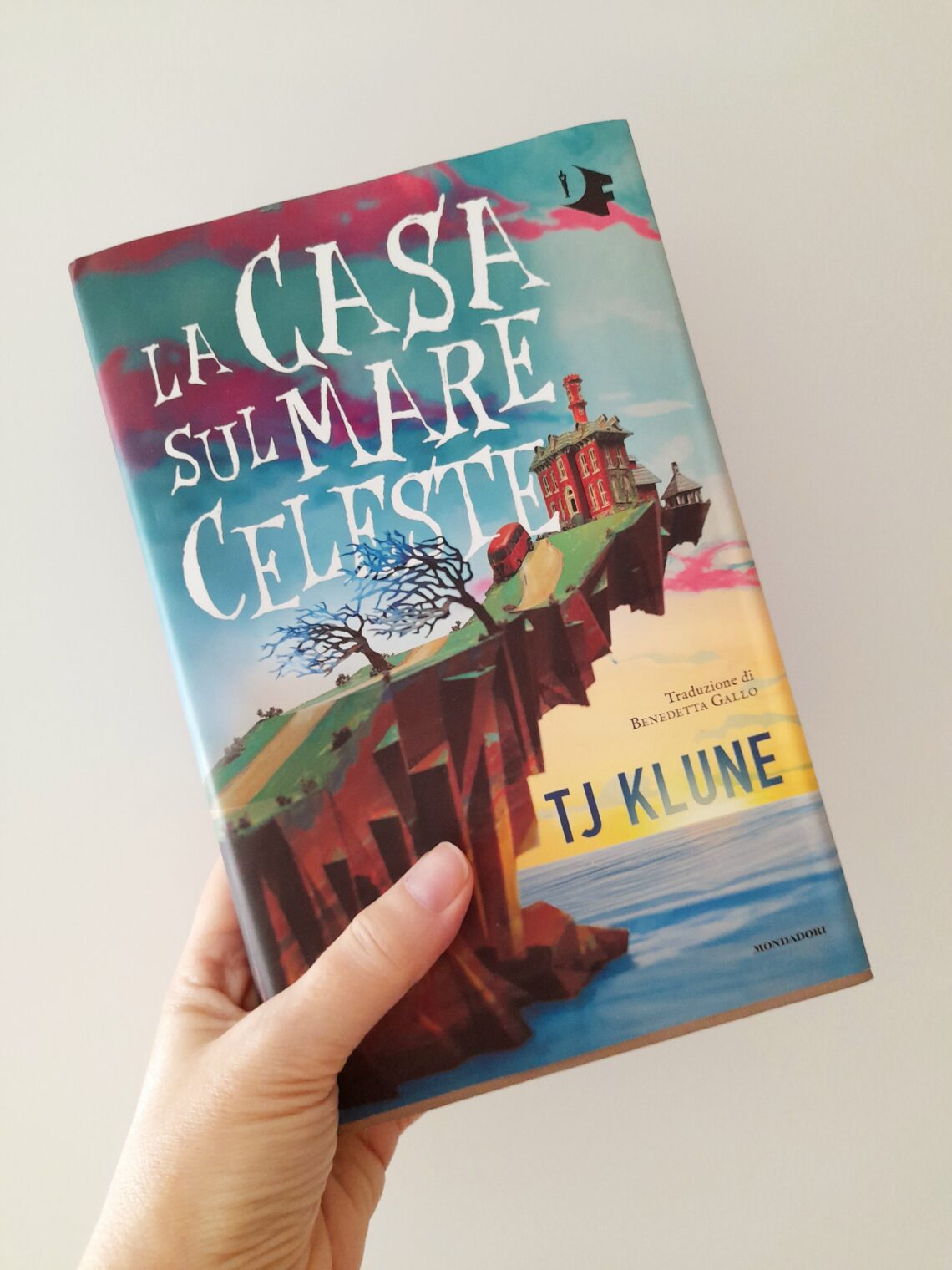 La casa sul mare celeste. Recensione